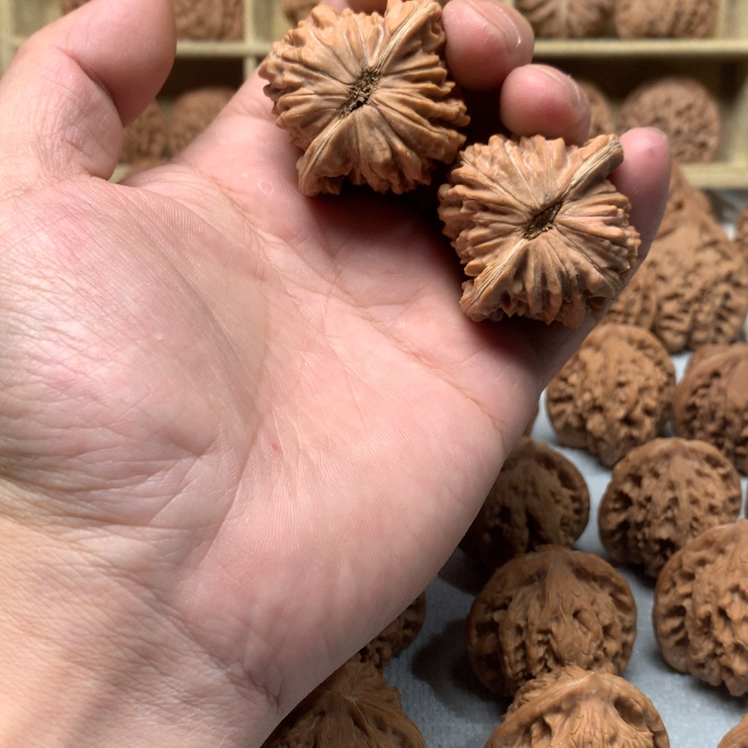 快***橙文玩核桃吊坠四座楼