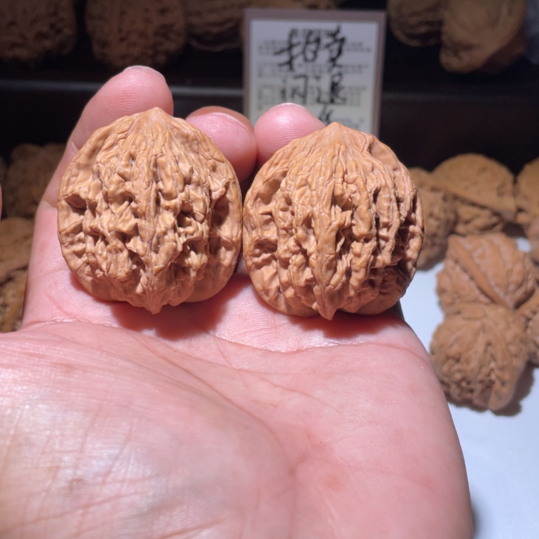 文玩核桃吊坠虎头 全品40.5