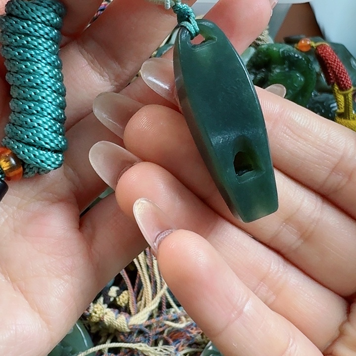 和田玉挂件未镶嵌