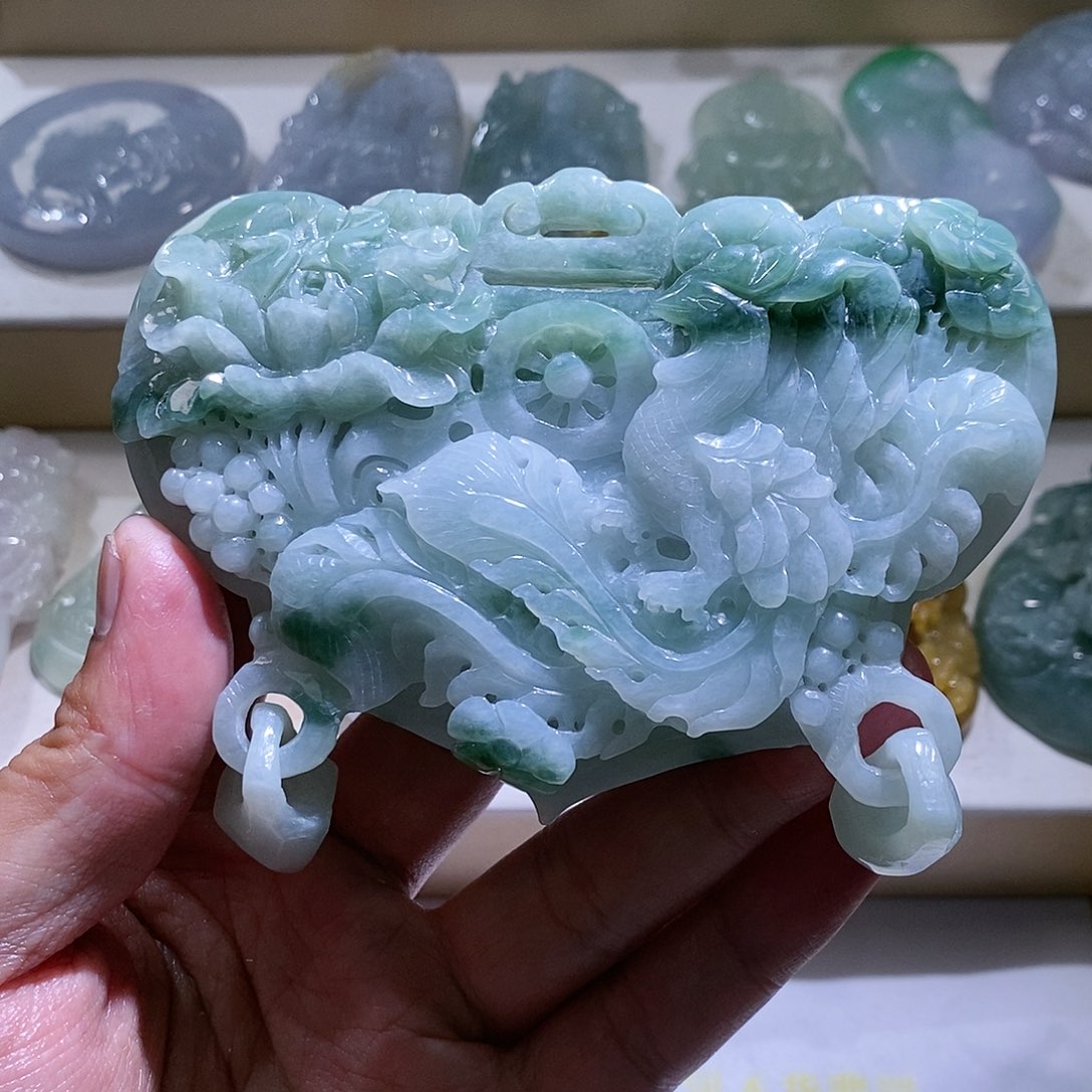 【闪购商品】翡翠颈饰未镶嵌凤凰