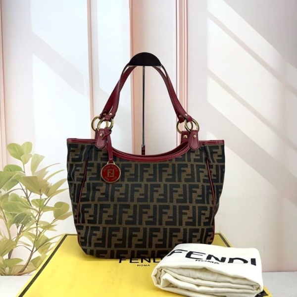 包包/芬迪/95新/250112QR0016