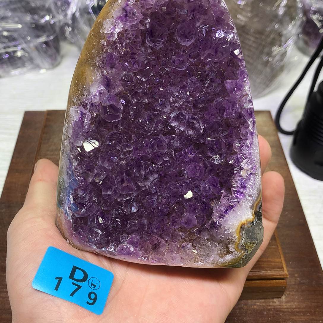 紫晶大型摆件（非配饰）未镶嵌