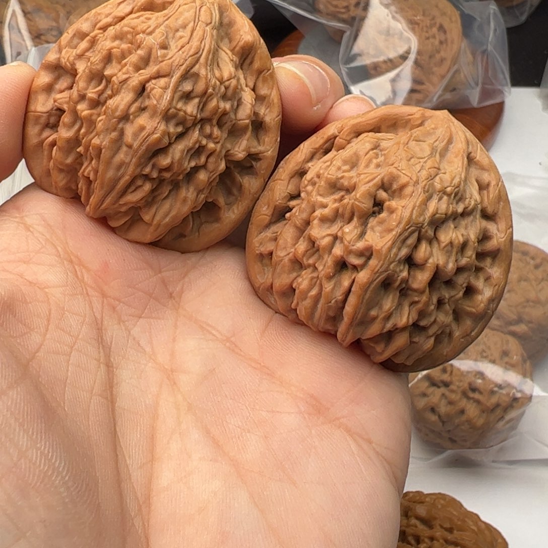 文玩核桃吊坠41虎头王