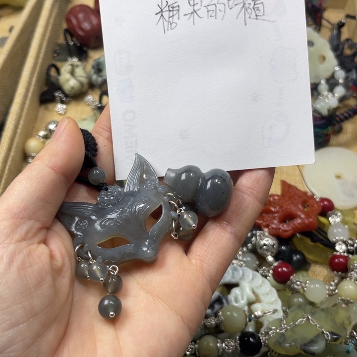 *****蛇纹石玉合金颈饰