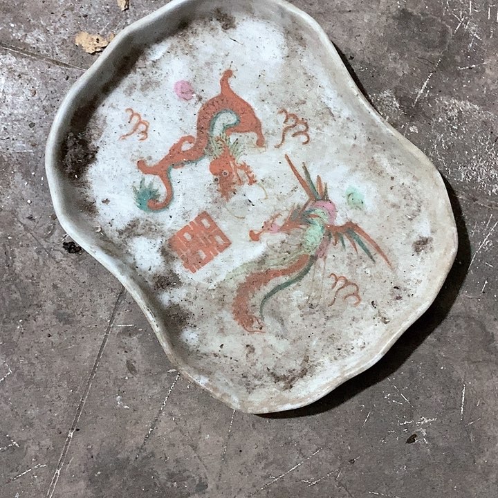 瓷片完美无瑕的品相啊，这个是