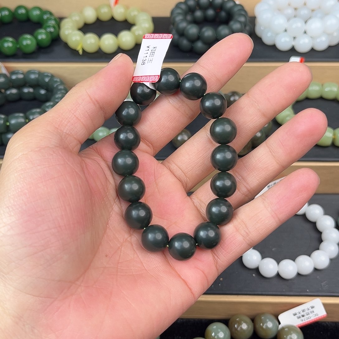 和田玉手串未镶嵌纯天然新疆和田玉沙枣青12mm
