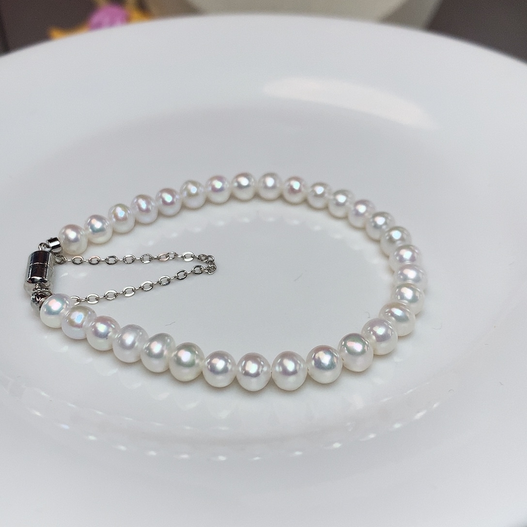 耳环淡水珍珠未镶嵌5.5mm