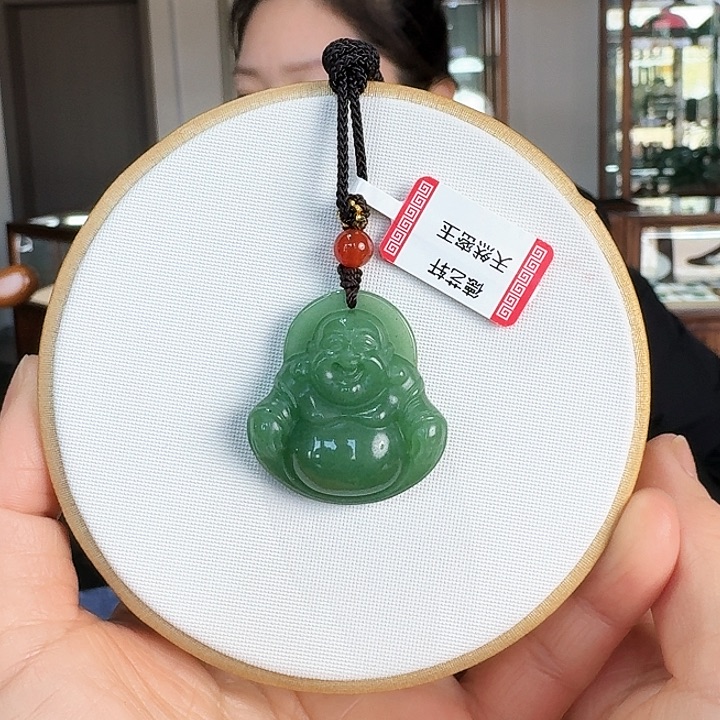 密玉（石英质玉）吊坠合金