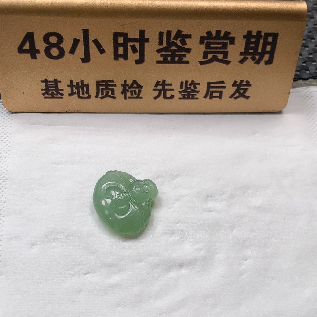 颈饰未镶嵌和田玉佛