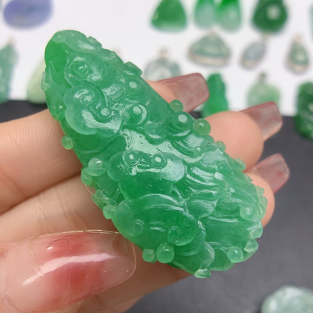 定制翡翠未镶嵌白菜百财