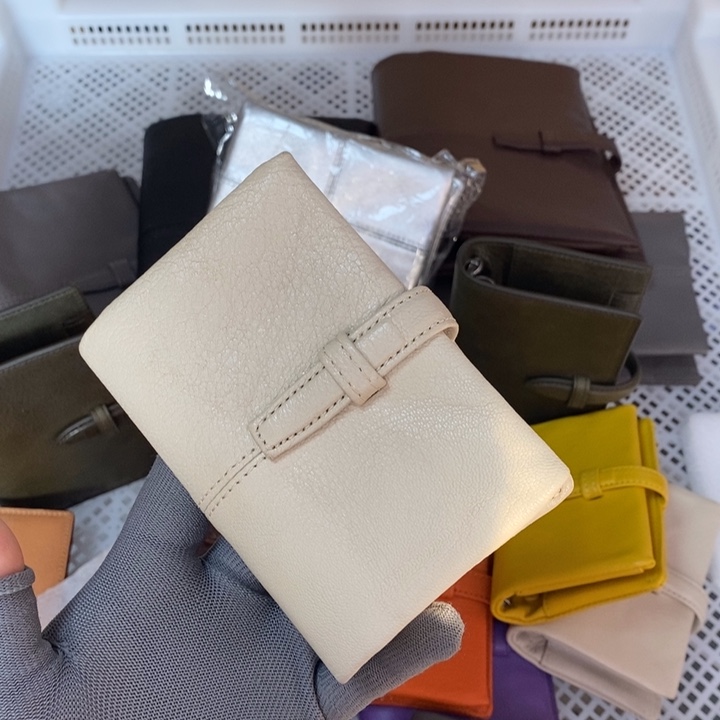 头层牛皮大瑕疵A8活页本