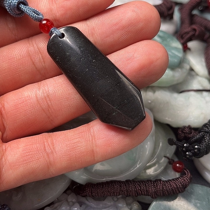 翡翠颈饰未镶嵌缅甸翡翠A货挂件吊坠