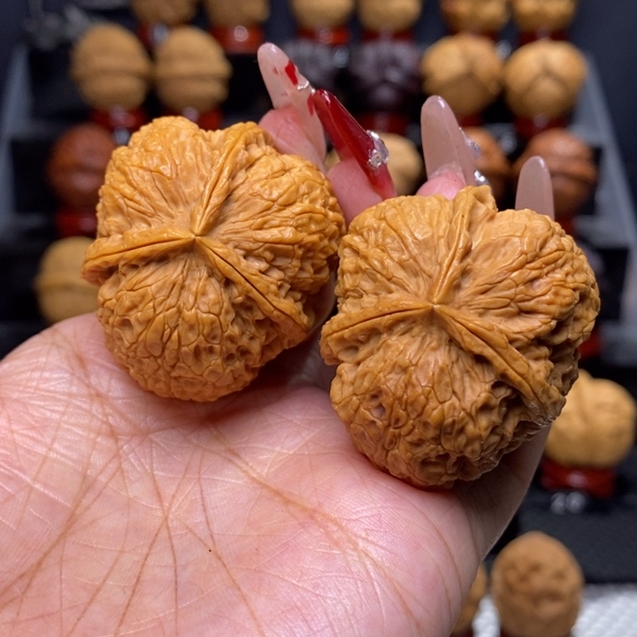 文玩核桃把件s****-古龙三楞2号