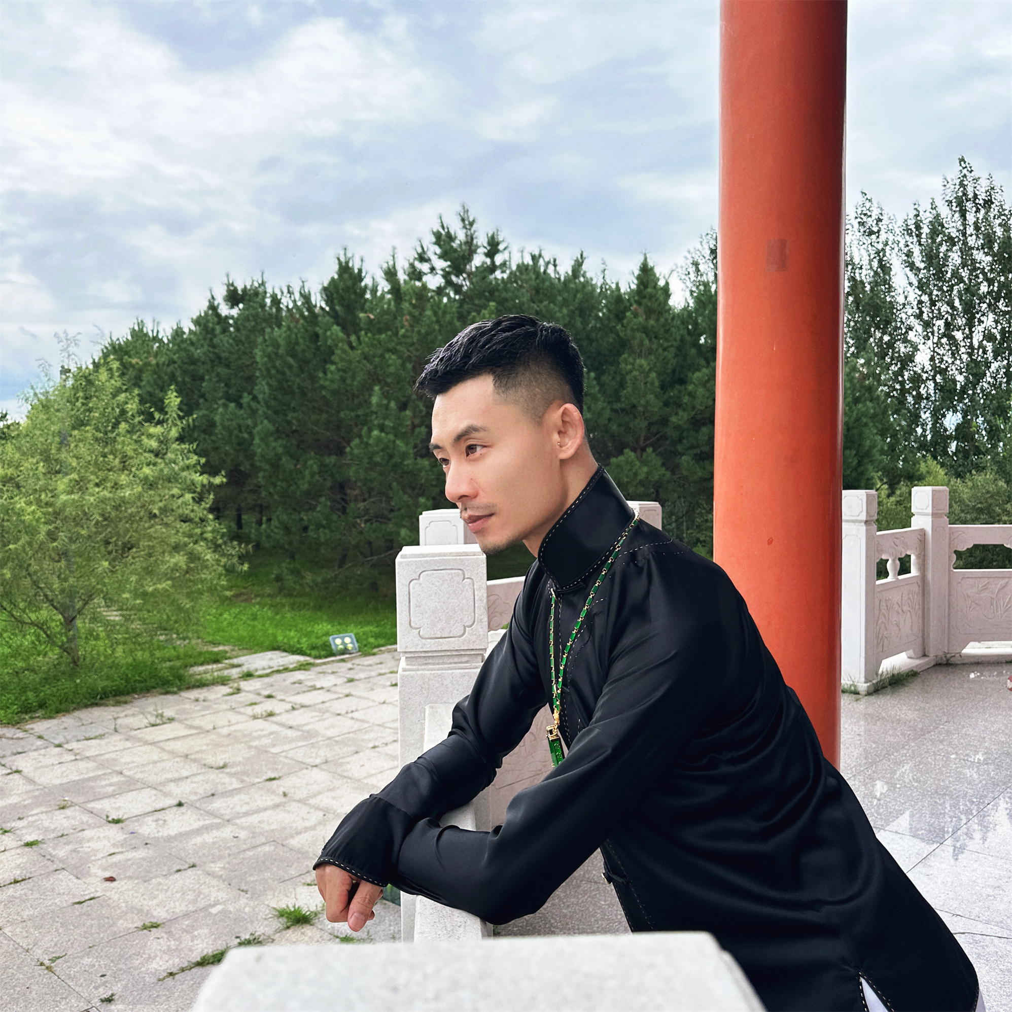 《富亨服饰》荣誉出品 重磅中式金线内芊中开打底衫