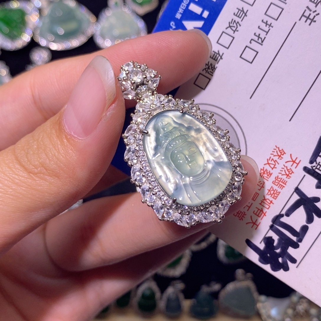 翡翠未镶嵌颈饰天然