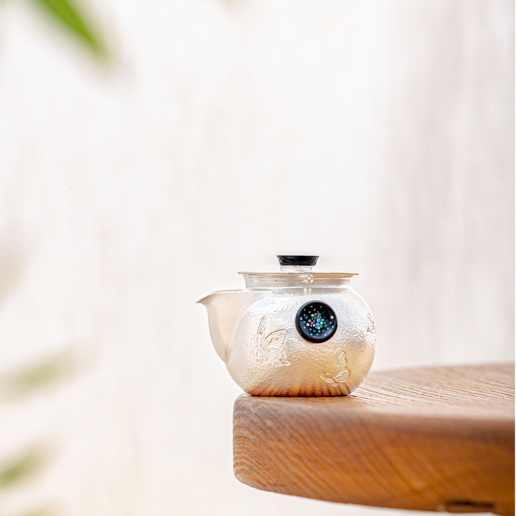 蜂鸟工坊 名匠优选 漆把漆钮亮面锤纹錾刻蝴蝶盖碗 MJYXA3033