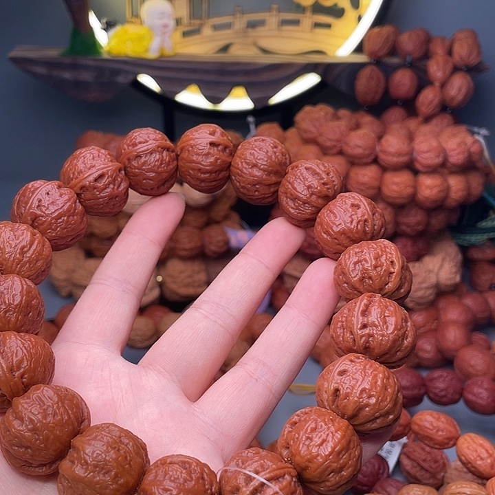 用***8文玩核桃手串元宝