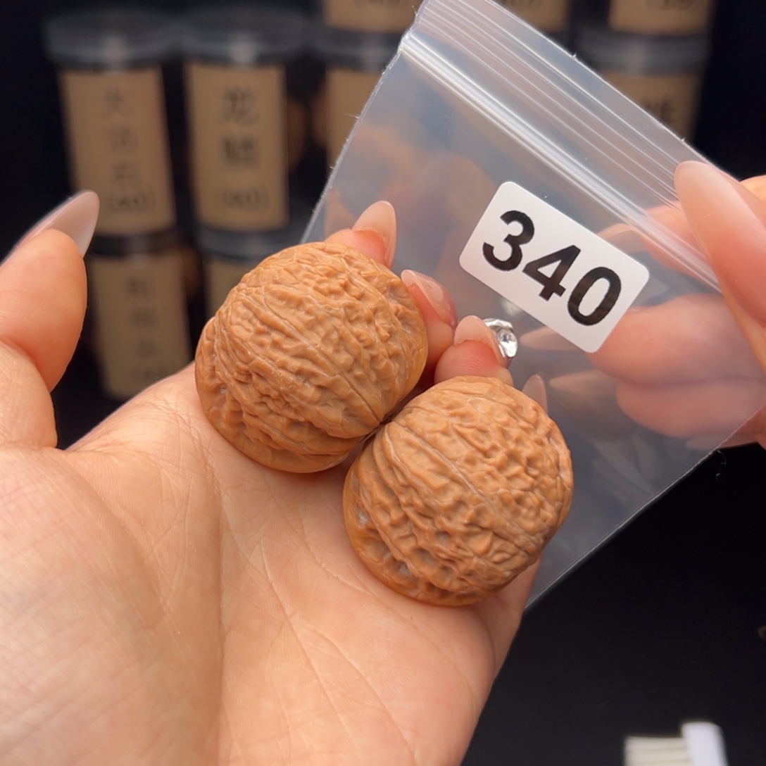 文玩核桃吊坠铁锤40