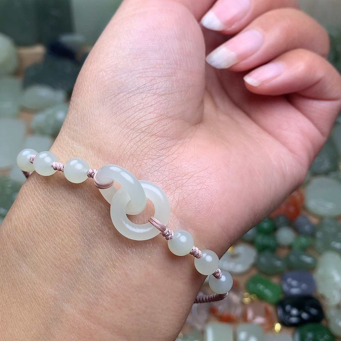 和田玉吊坠未镶嵌