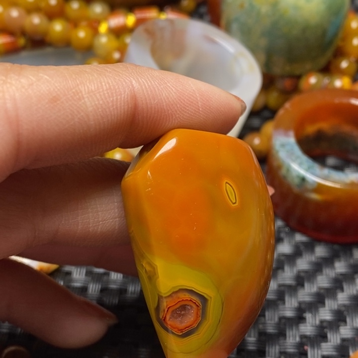 玛瑙/玉髓颈饰未镶嵌