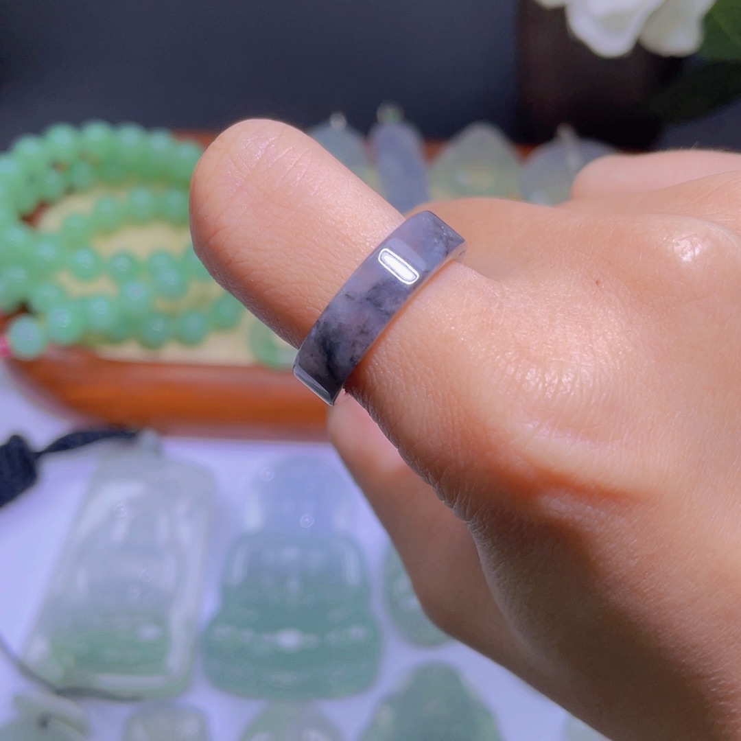 翡翠戒圈未镶嵌乌鸡戒圈