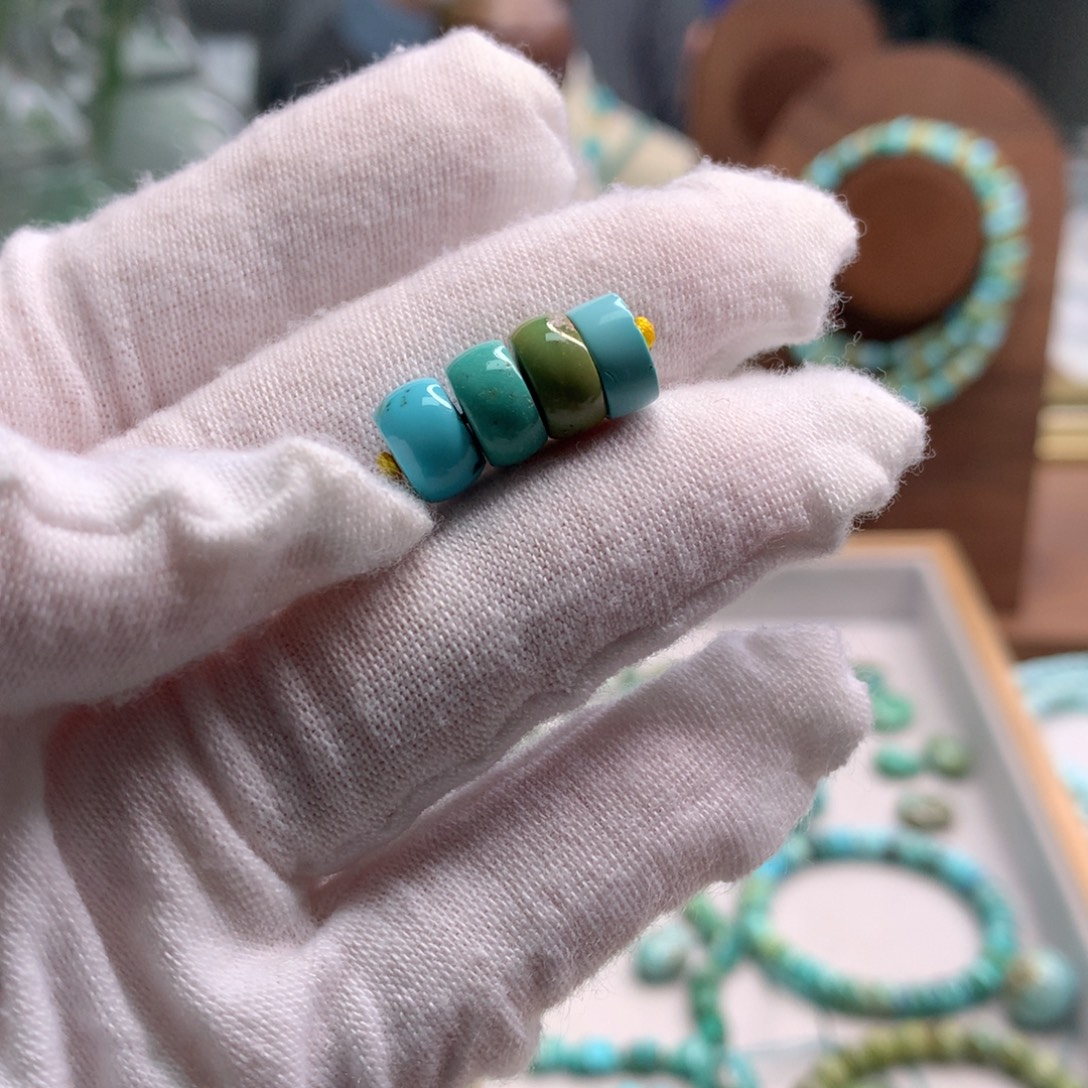 绿松石未镶嵌饰品