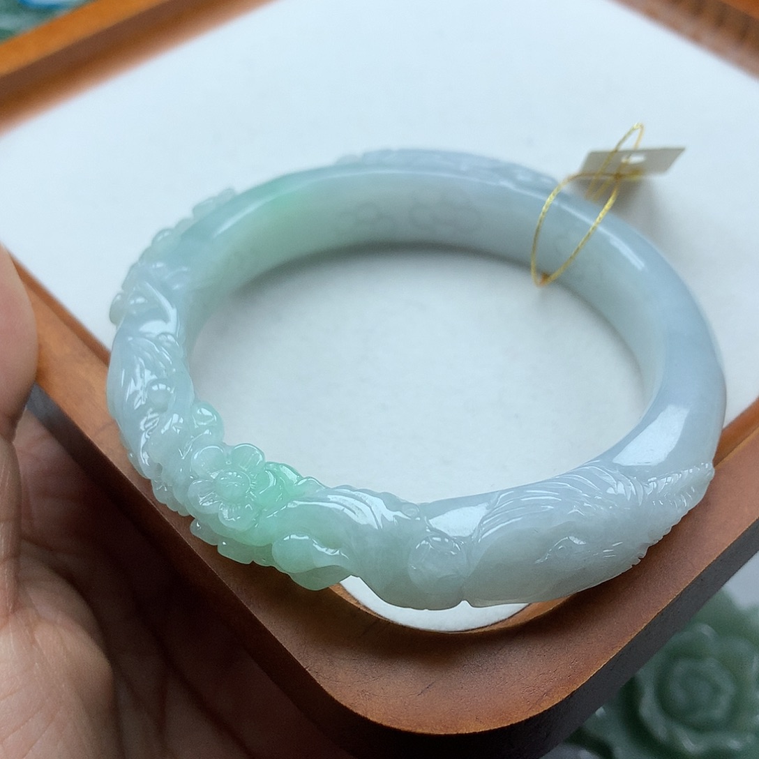 翡翠未镶嵌手镯复古风格57.6