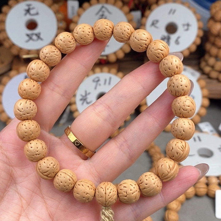 桃核手串9**6月兔10.5抛光板误差0.5