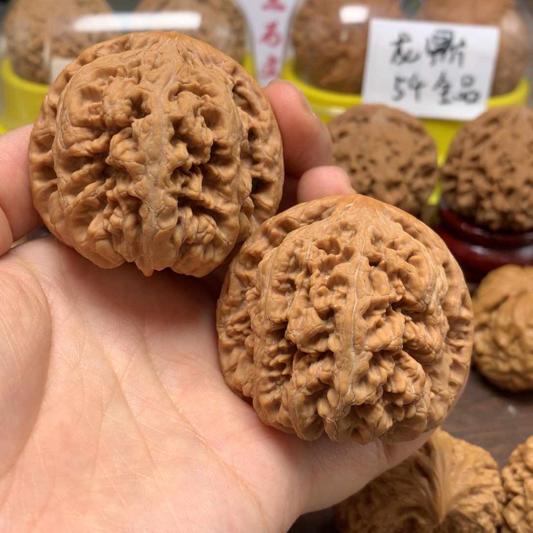 文玩核桃吊坠49粗筋69克