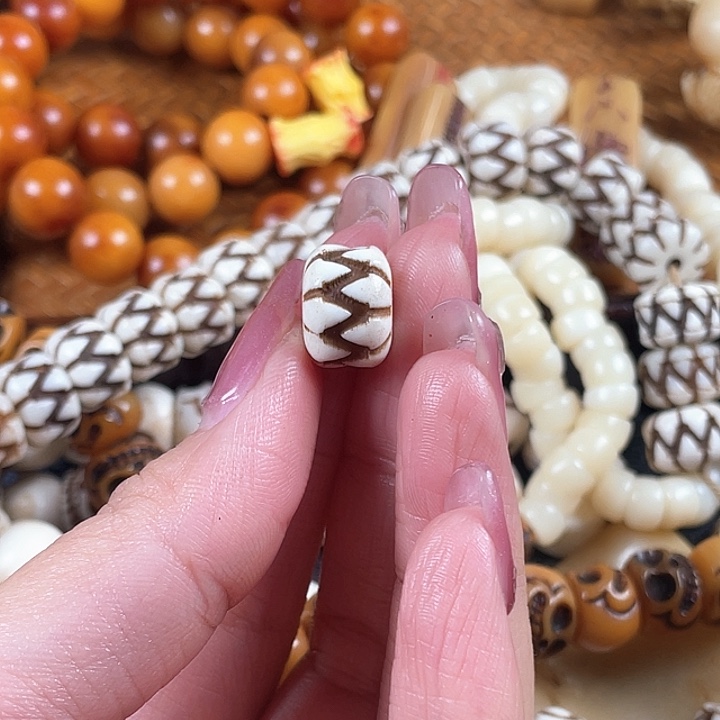 鹿骨手串/手链驼骨驼骨148，发1颗