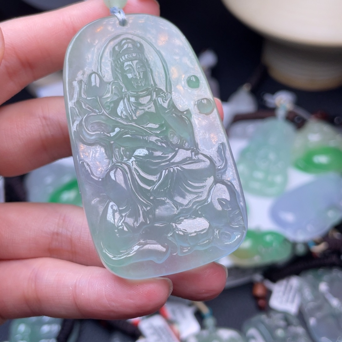 精品吊坠一物一拍