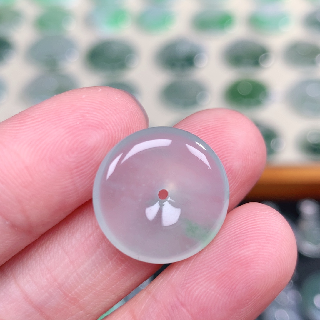 翡翠未镶嵌吊坠(不含链)17.6-4.1