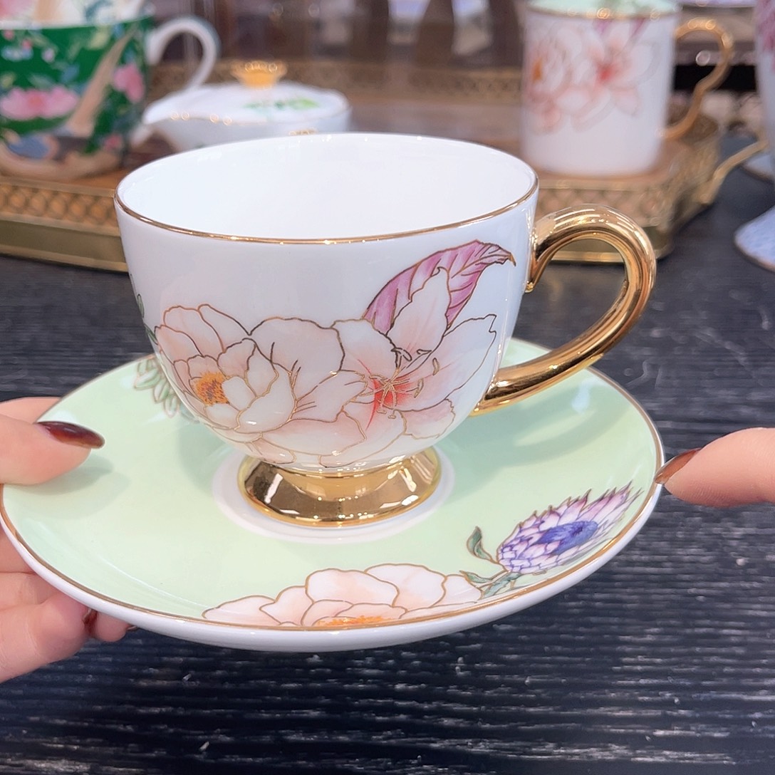 骨瓷//////////////：