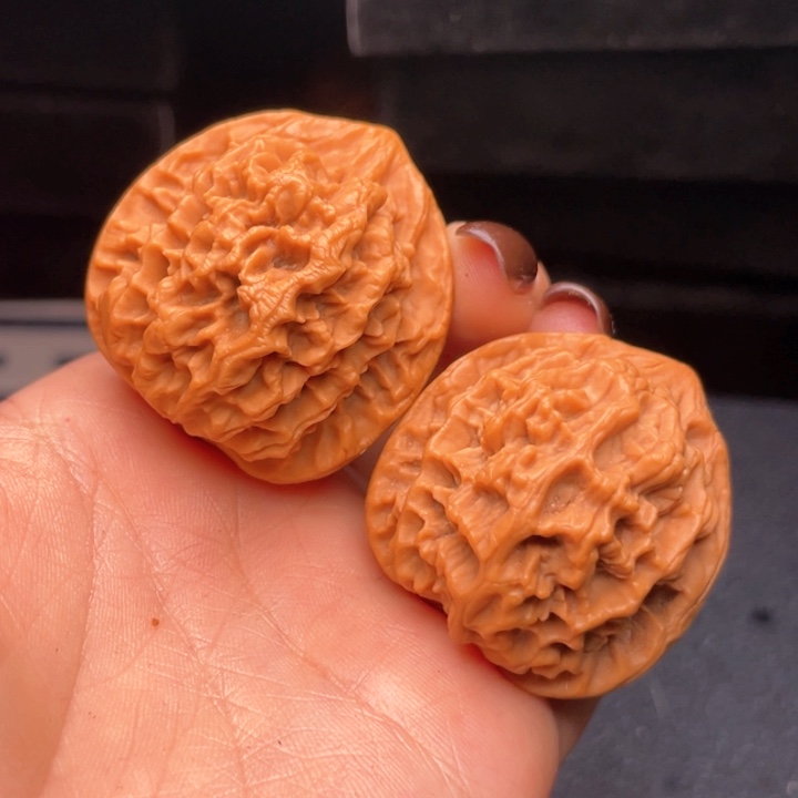 吊坠桃核秦岭核桃10