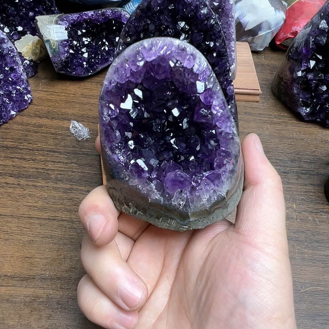 紫晶大型摆件（非配饰）未镶嵌