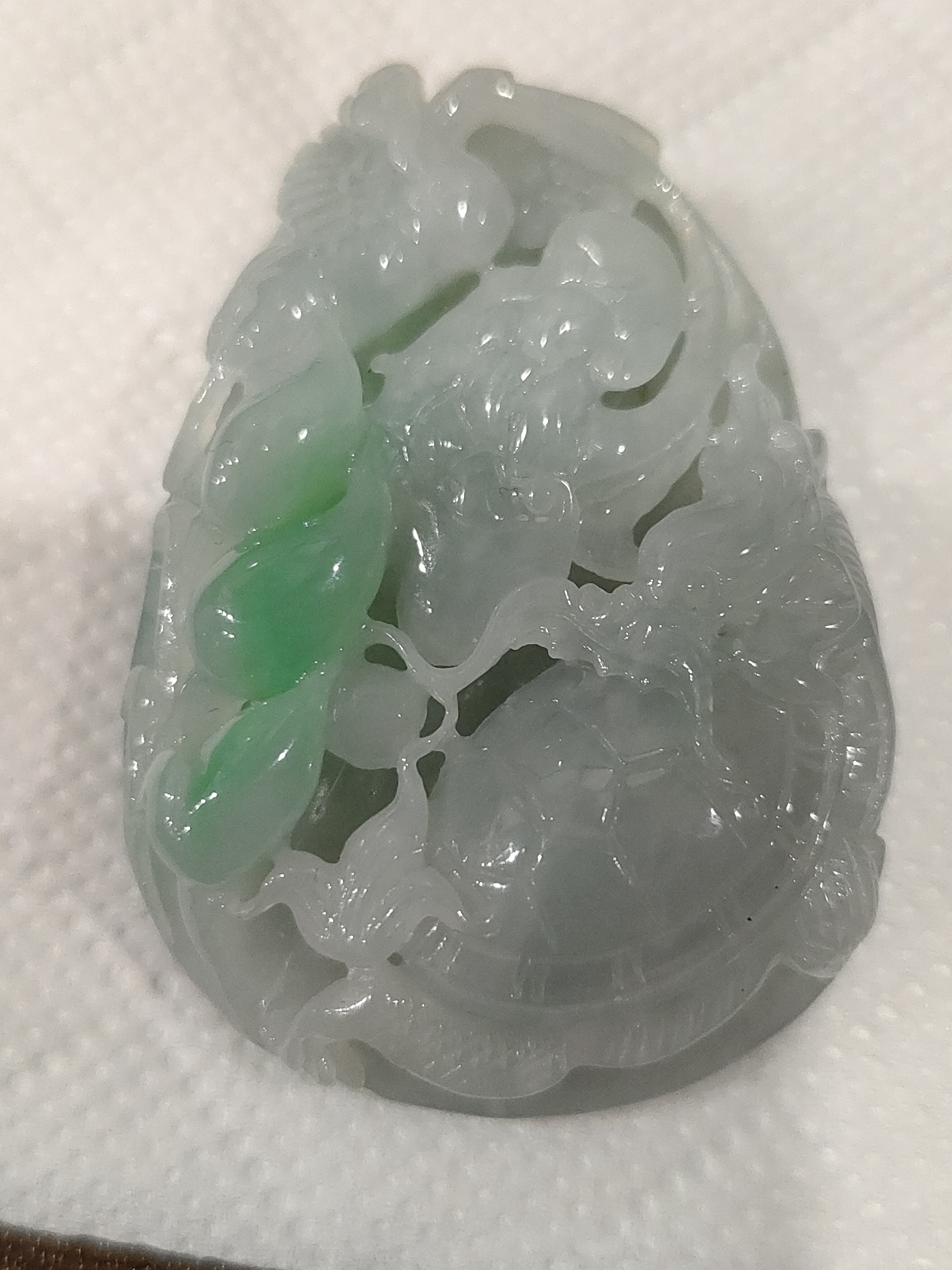 天然翡翠手工雕刻半镂空福寿吊坠