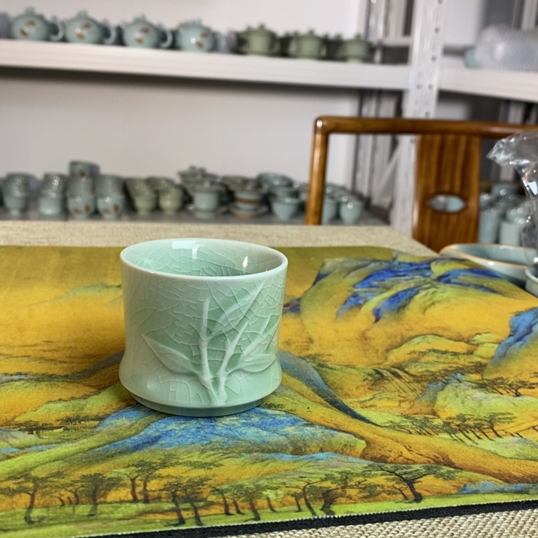 【闪购商品】豆绿竹叶杯微微瑕。。。？。