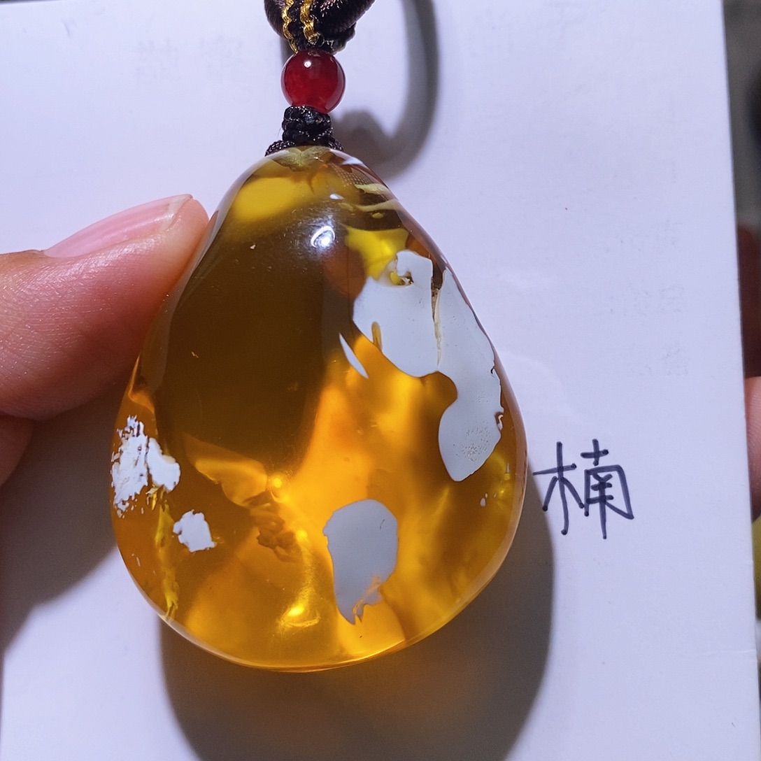 琥珀未镶嵌珠宝奇石