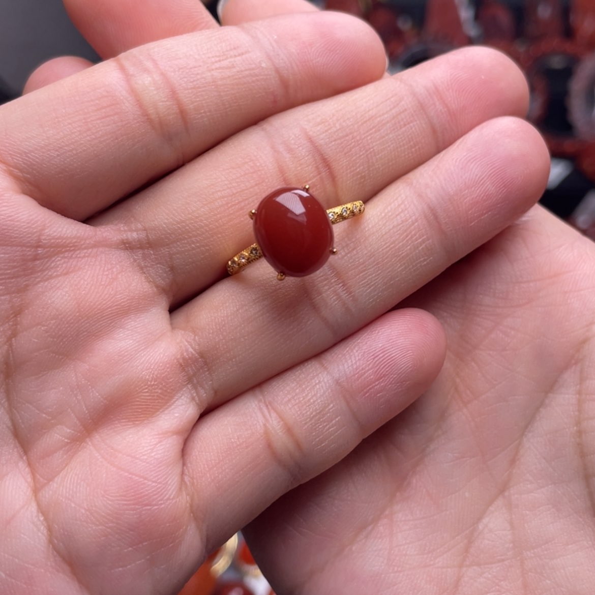 【闪购商品】银S925镶嵌蛋面戒指南红玛瑙小****y