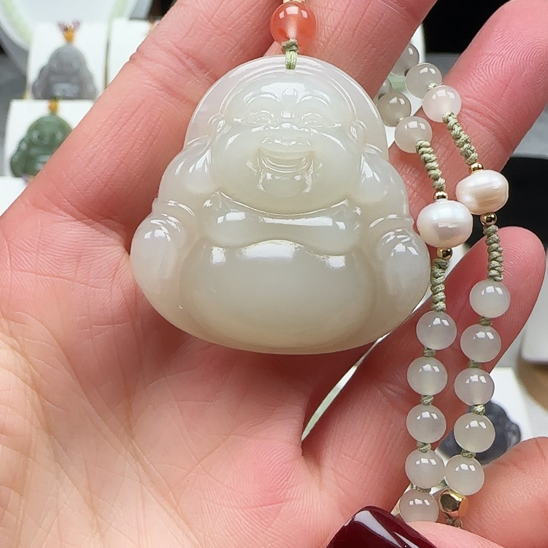 和田玉颈饰未镶嵌