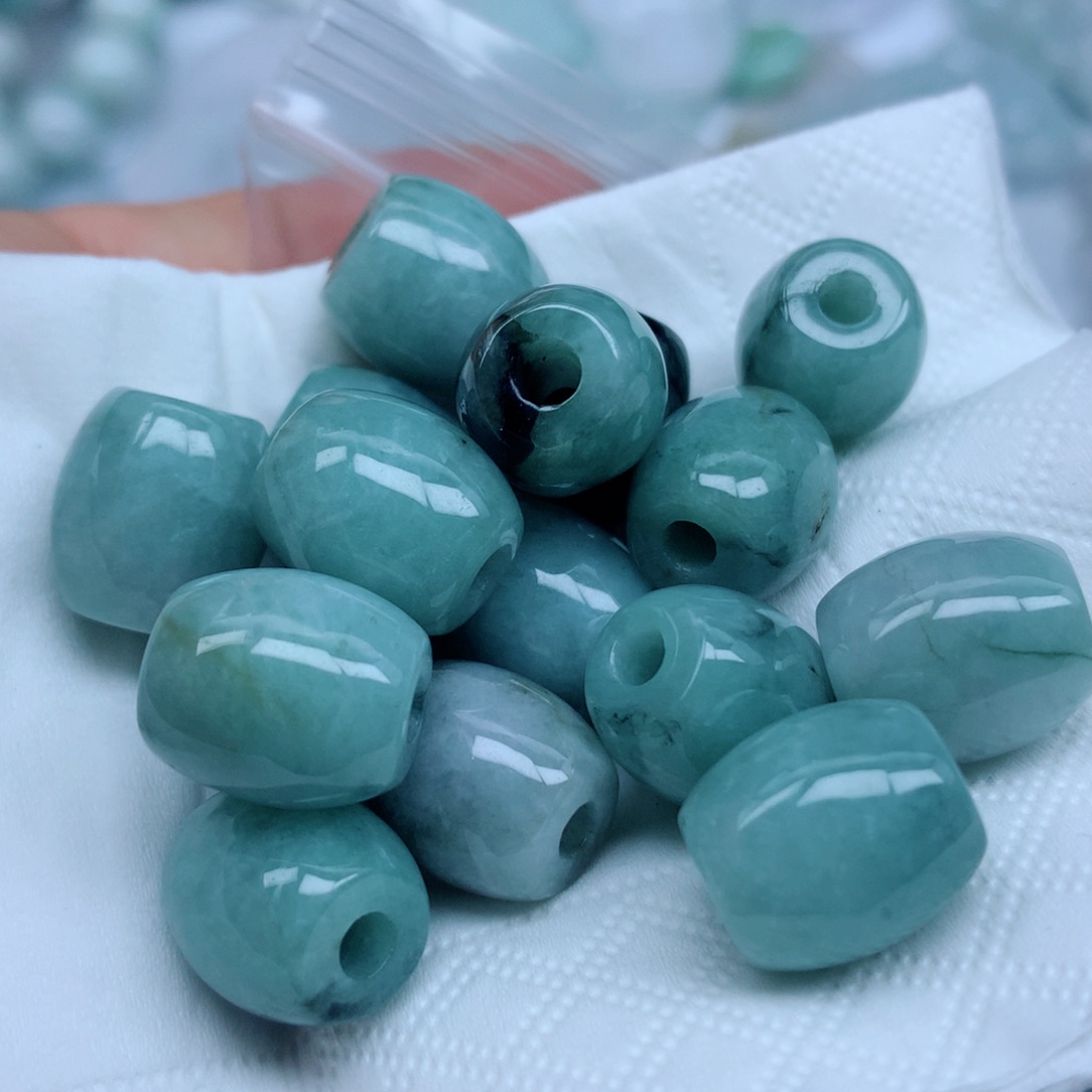 翡翠未镶嵌颈饰珠子翡翠