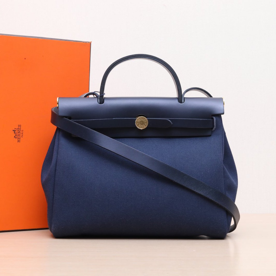 95新 Hermes/爱马仕 【小花Han】Herbag 31 海军蓝 帆布 Z刻 金扣包