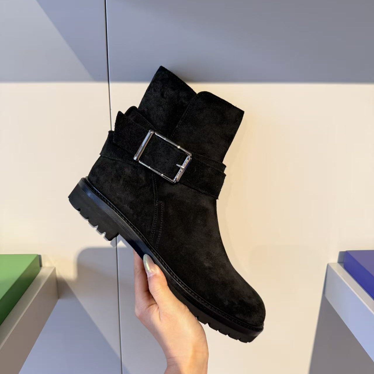 未使用 MANOLO BLAHNIK/莫罗·伯拉尼克 马丁靴厚底黏胶鞋防水
