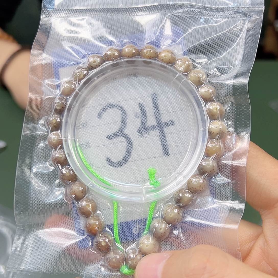 星月菩提吊坠圆珠手持火烧7尺寸。 34