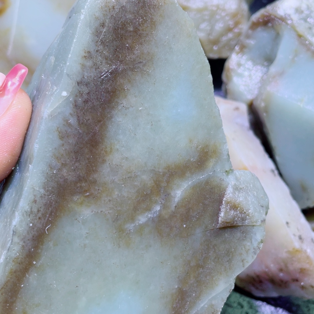 和田玉未镶嵌珠宝半成品