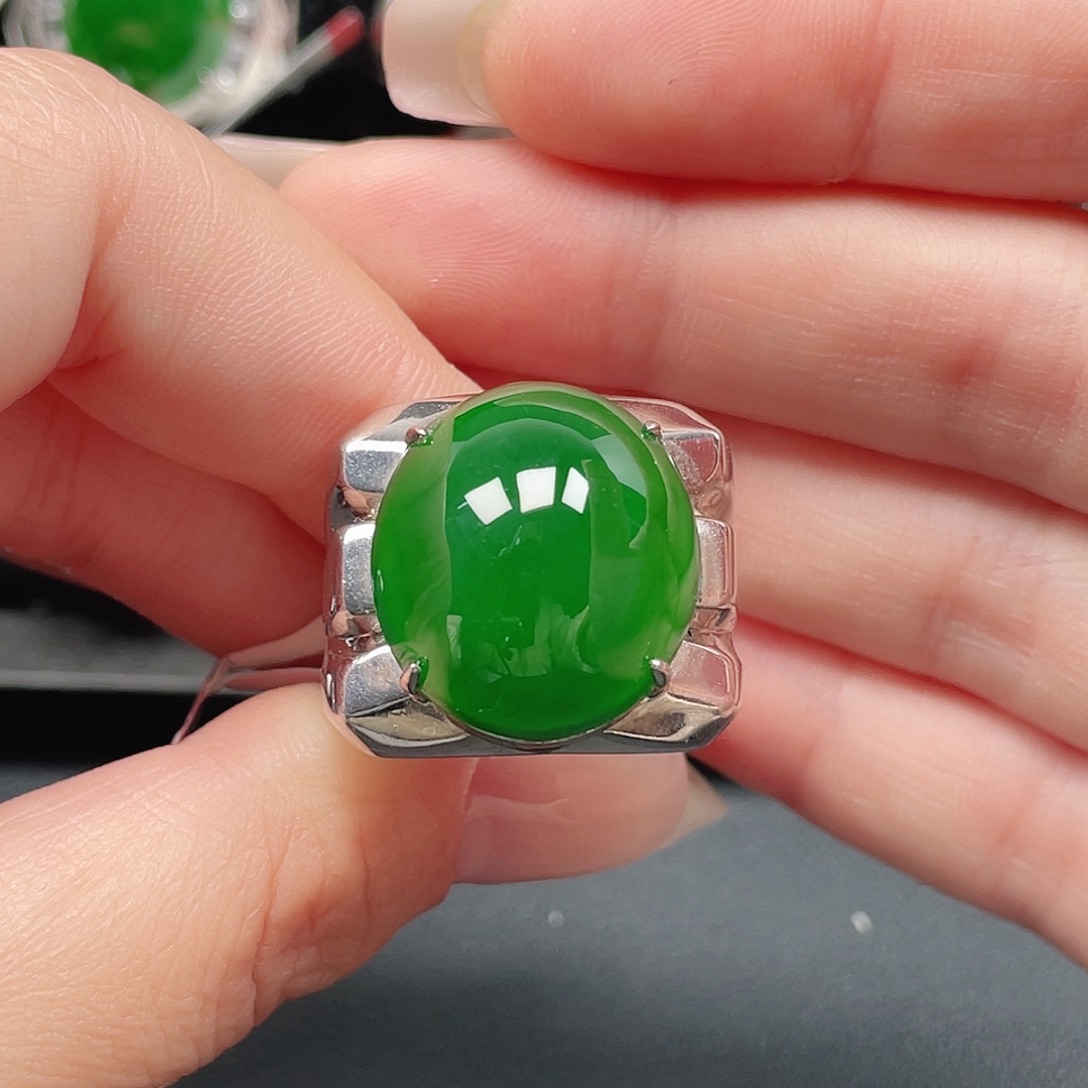 翡翠银S925镶嵌戒指没有运费险3988