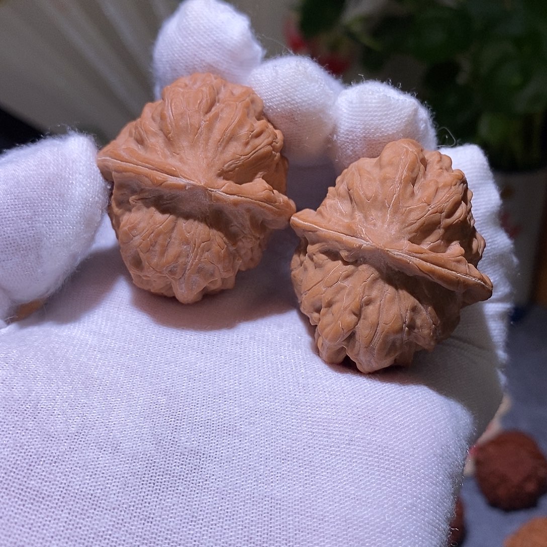 吊坠文玩核桃边36肚40门头沟元宝