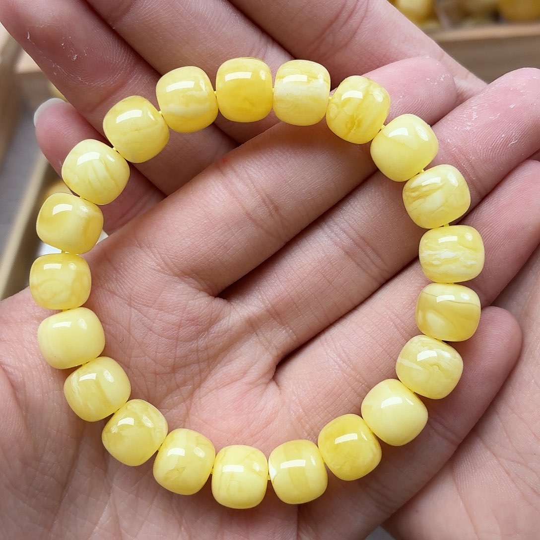 蜜蜡未镶嵌裸石蜜蜡10+老型