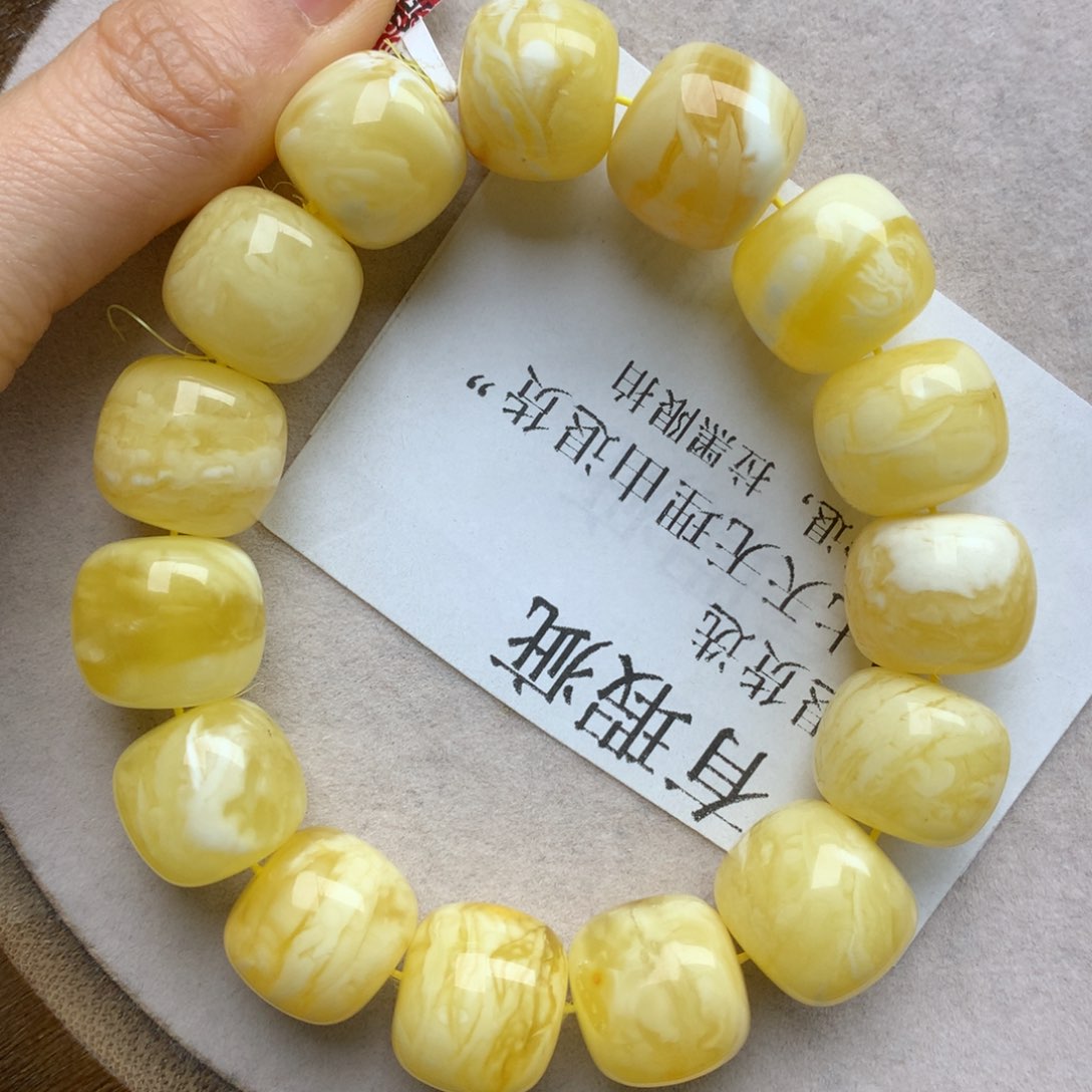 蜜蜡珠宝奇石未镶嵌