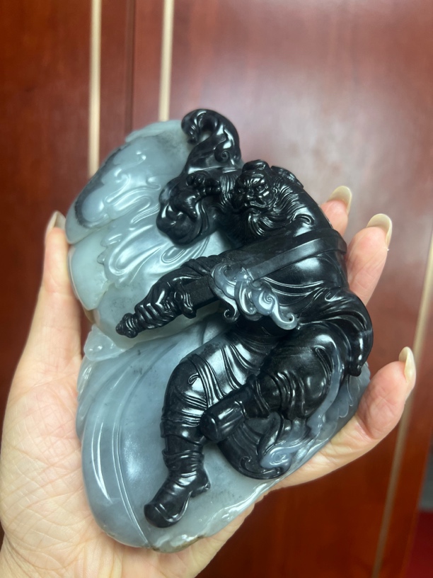 新疆和田玉青花原石钟馗纳福摆件